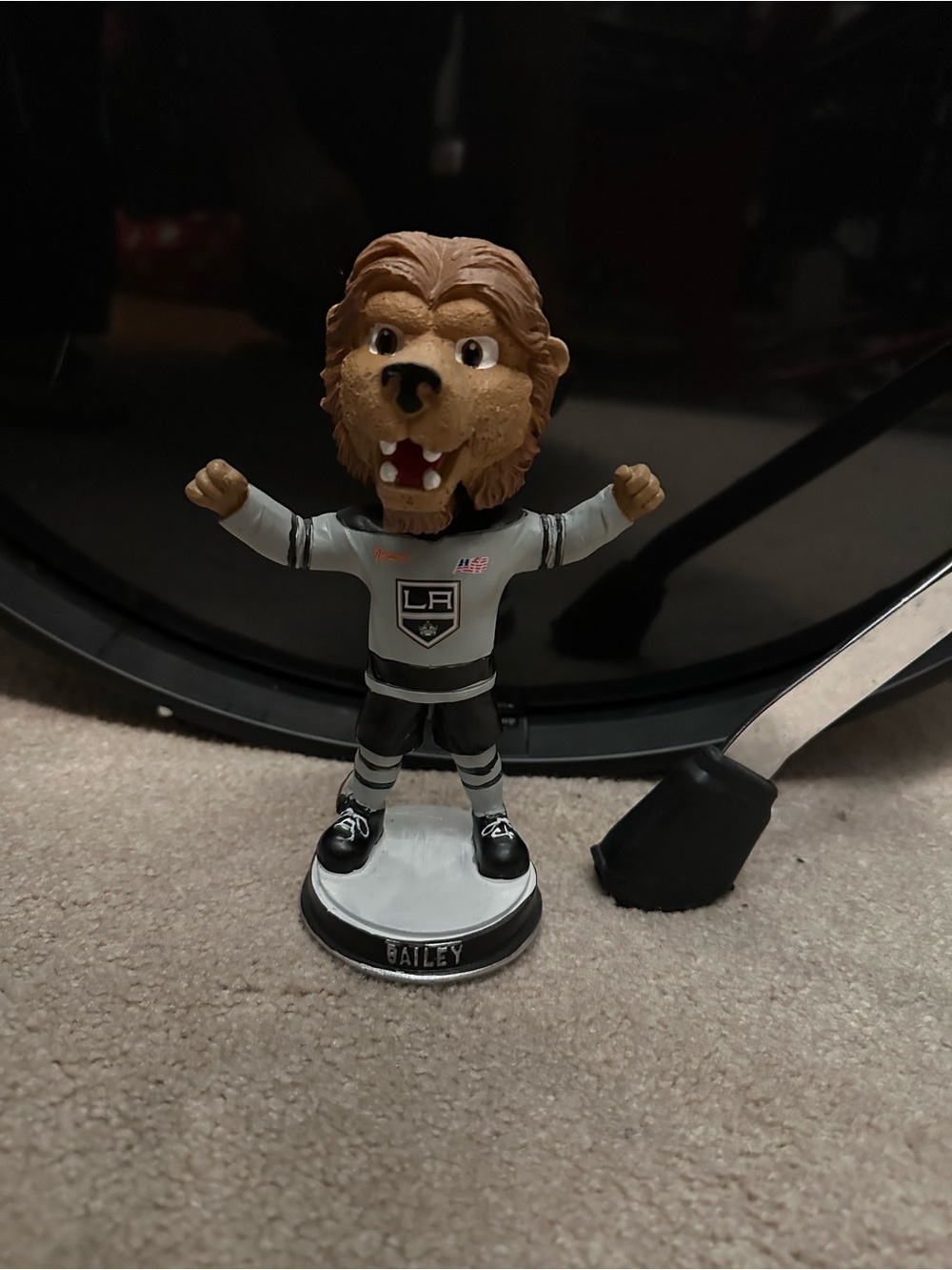 LA Kings Bailey Mascot Bobblehead - Brown & White